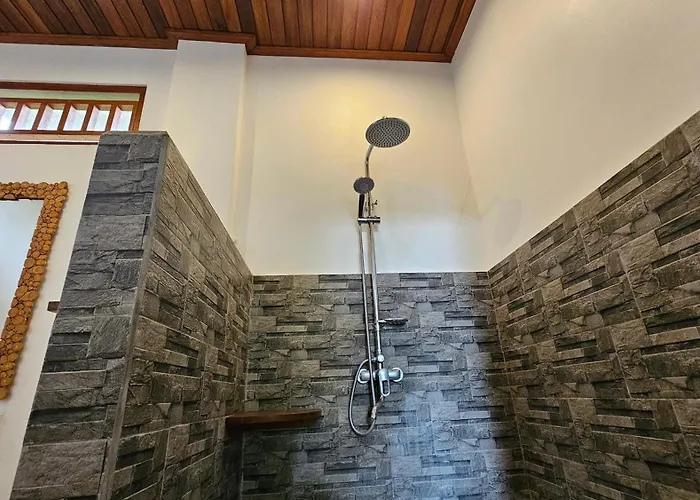 Yudi House 3 *